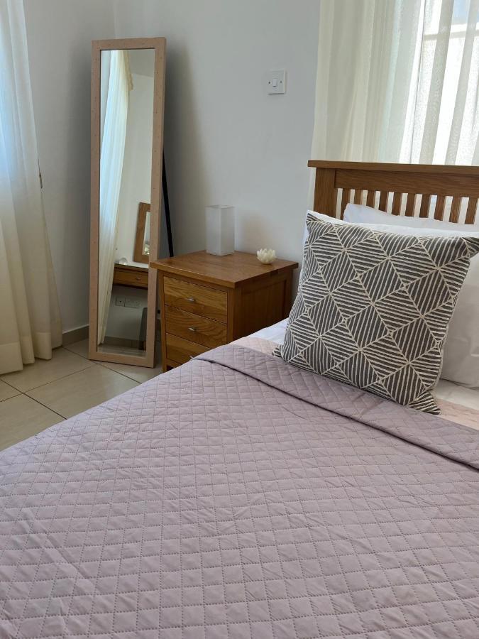 Beautiful 2 Bed Apartment In Peyia Valley, Paphos Exterior photo