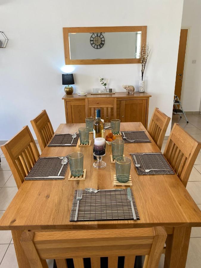 Beautiful 2 Bed Apartment In Peyia Valley, Paphos Exterior photo