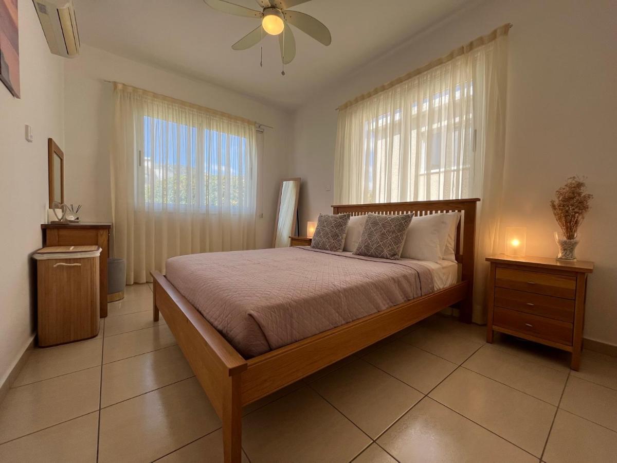 Beautiful 2 Bed Apartment In Peyia Valley, Paphos Exterior photo