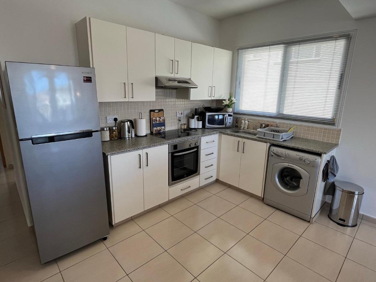 Beautiful 2 Bed Apartment In Peyia Valley, Paphos Exterior photo